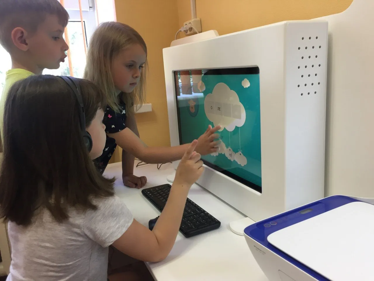 Профессиональный логопедический стол