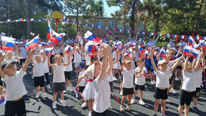 _04KuBp4jdj8X2weV-OzqyAtYtfi2C3twk9YEBf_Tsav77sDjRV1gPld-5Xan1R6Gx3tiiVPArErOhK_l_KU-bYB